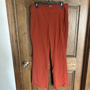 Duluth Trading Co Rust Flare Active Pants